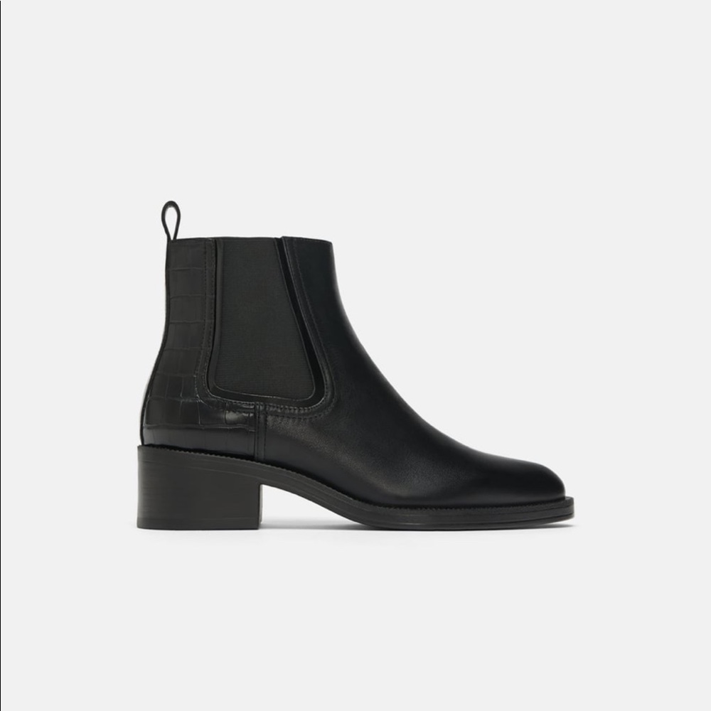 Zara Leather Chelsea Boots NWT